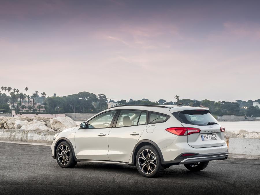  Ford Focus Active Wagon 2018 года  (WW) (фото 49 из 49)